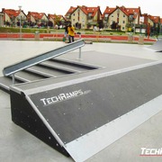 Small skatepark bielany wroc awskie