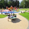 Duży plac zabaw w Parku Zdrojowym w Rabce-Zdroju