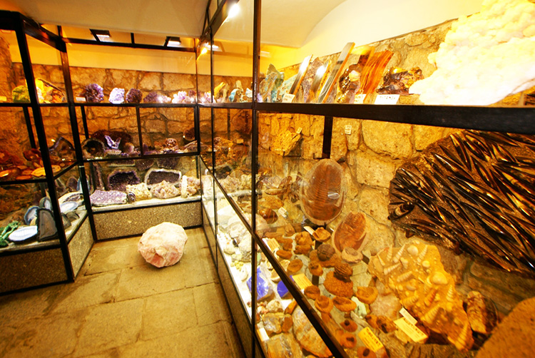 muzeum mineralogiczne