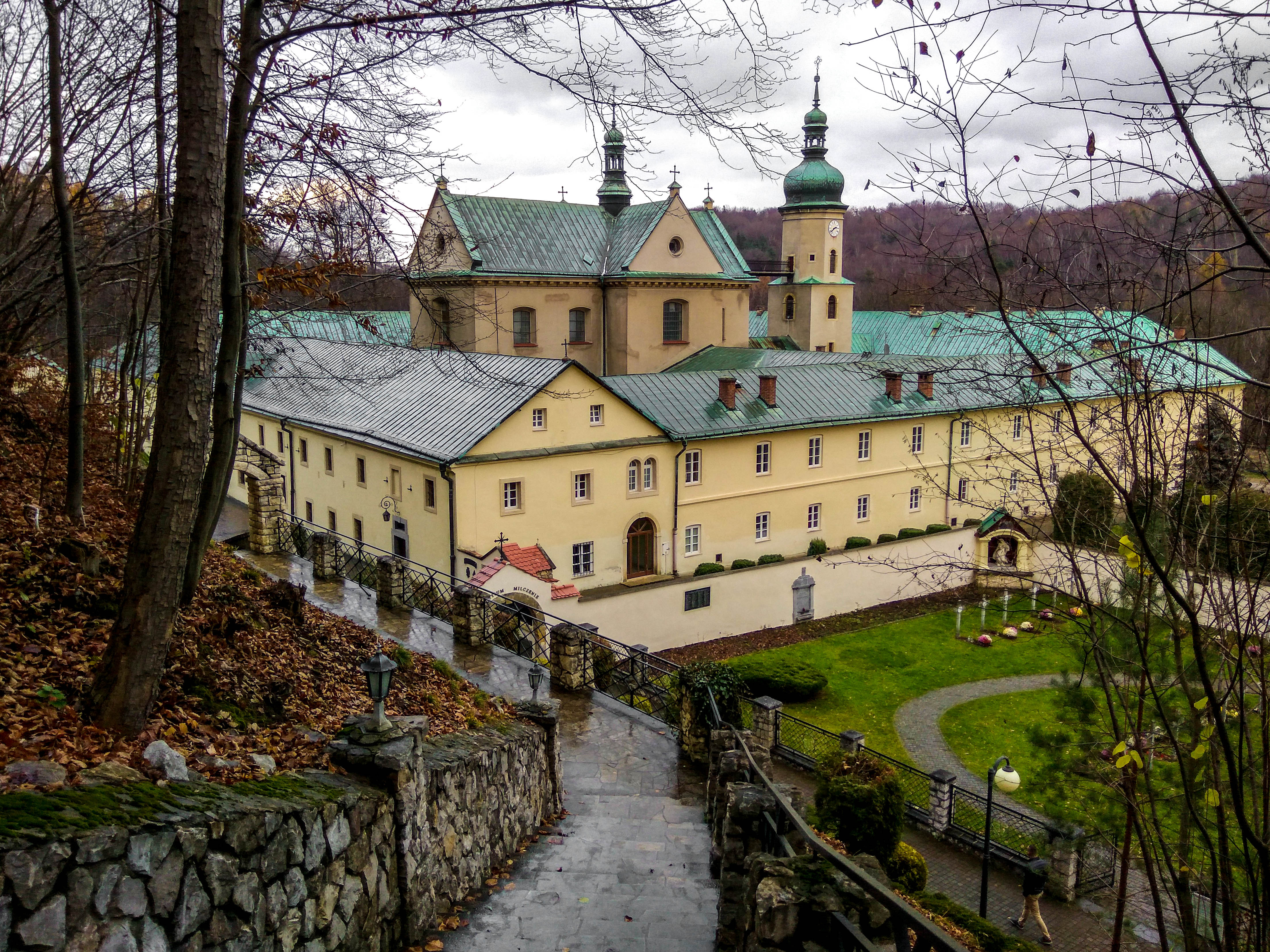 Klasztor Karmelitanów Bosych w Czernej